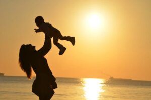 7 Manfaat Kasih Sayang Orang Tua dalam Membentuk Kepribadian Anak