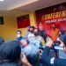 Sesi konferensi pers kasus pencurian kayu atau illegal logging di Polres Bojoneogoro, Selasa (26/1/2021). (Foto: Mila Arinda/Tugu Jatim)