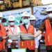 Gubernur Jawa Timur, Khofifah Indar Parawansa sedang berada di Pelabuhan Tanjung Perak Surabaya, Sabtu (30/01/2021). (Foto: Dokumen/Pemprov Jatim) tugu jatim