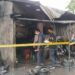 Kios tambal ban di Jalan Bingkil, terusan jalan Halmahera dekat Depo PT Pertamina habis terbakar, Senin (4/1/2021) siang. Kini sudah dipasang garis polisi (police line) Foto : Azmy