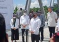Mensesneg Pratikno saat meresmikan jembatan Terusan Bojonegoro Blora, Minggu (3/1/2020). (Foto: Moch Abdurrochim/Tugu Jatim)