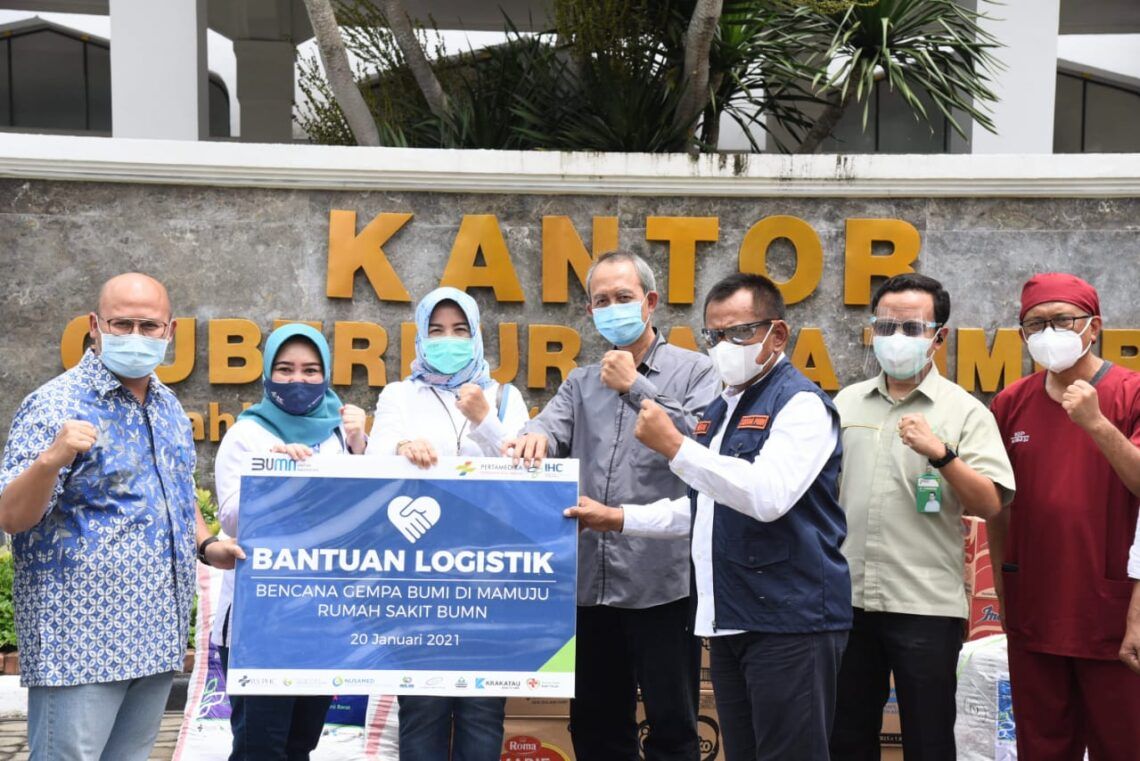 Pemprov Jatim Kembali Salurkan Bantuan Rp 300 Juta untuk Korban Gempa Sulbar 1 Sekda Prov Jatim, Heru Tjahjono menerima bantuan Rp 300 Juta dari Persatuan Rumah Sakit BUMN Jawa Timur yang tergabung dalam Pertamina Bina Merdeka. (Foto: Dokumen/Pemprov Jatim)