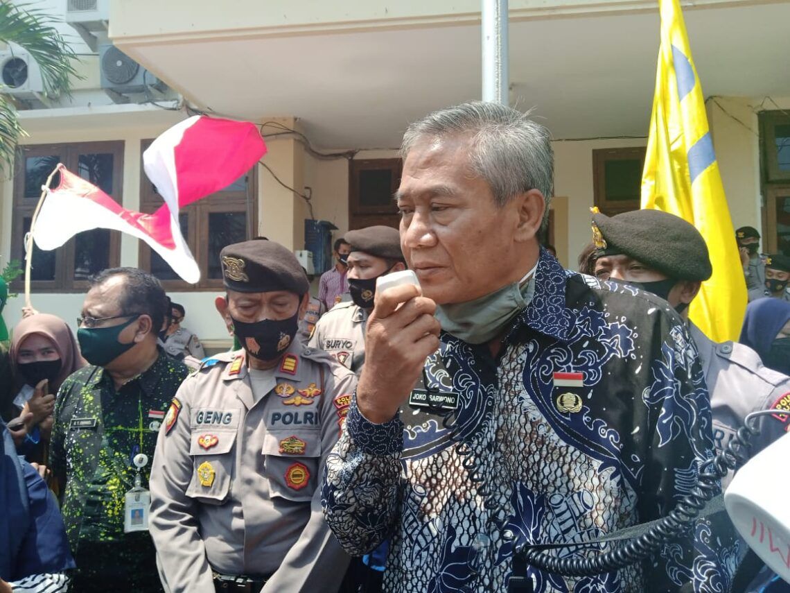 21 Ribu Warga Tuban Tercoret dari Daftar Penerima Bansos, Dinsos Coba Usulkan Kembali 1 Plt Kepala Dinsos P3A , Joko Sarwono. (Foto: Moch Abdurrochim)