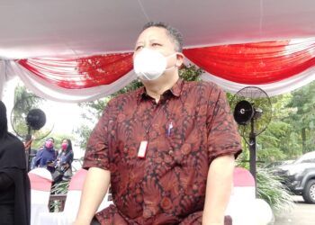 Plt Wali Kota Surabaya, Whisnu Sakti Buana saat ditemui di Balai Kota Surabaya dalam rangka program vaksinasi, Jumat (15/1/2021). (Foto: Rangga Aji/Tugu Jatim)