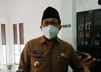 Wali Kota Malang Sutiaji menjelaskan soal perpanjangan PPKM mikro di Kota Malang. (Foto: Feni Yusnia/Tugu Jatim)