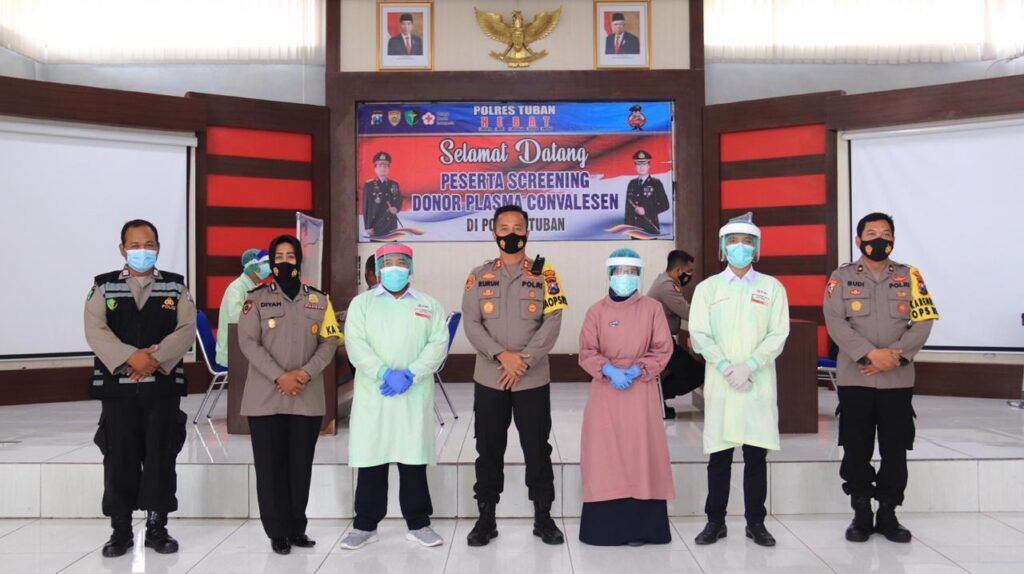 Polres Tuban membantu PMI untuk mendapatkan donor darah konvalesen di Kabupaten Tuban. (Foto: Humas Polres Tuban)