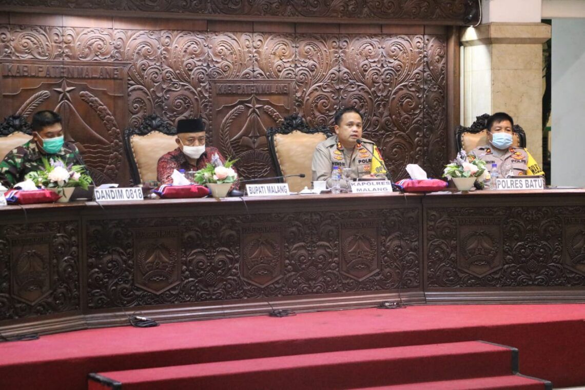Polres Malang Manfaatkan Kampung Tangguh Semeru selama PPKM Mikro 1 Polres Malang akan mencegah penyebaran Covid-19 di Kabupaten Malang melalui Kampung Tangguh Semeru selama PPKM mikro. (Foto: Rap/Tugu Jatim)