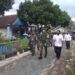 Komandan Korem (Danrem) 083/BDJ Kolonel Inf Irwan Subekti saat mengecek persiapan PPKM mikro di Pasuruan. (Foto: Dok/Tugu Jatim)