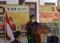 Kepala Staf Komando Daerah Militer V/Brawijaya (Kasdam) Brigjen TNI Agus Setiawan SE saat memberikan sambutan ketika mengunjungi posko PPKM mikro. (Foto: Dok/Tugu Jatim)