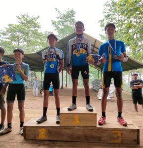 Galih Arya raih juara 3 di kelas Junior Cross Country. (Foto:Humas KONI Tuban/Tugu Jatim)