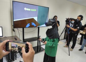 Unusa baru saja meresmikan laboratorium berbasis Virtual Reality atau Lab VR dan Microteaching, Jumat (5/2/2021). (Foto: Humas Unusa). tugu jatim