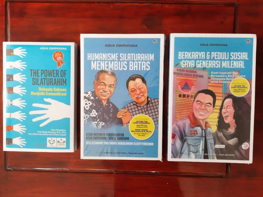 Trilogi buku dari karya Pakar Komunikasi dan Motivator Nasional Dr Aqua Dwipayana. (Foto: Dok/Tugu Jatim)