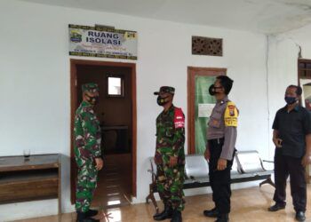 Danramil 0819/11 Beji, Pasuruan melakukan penbgecekan langsung terkait kesiapan Posko PPKM Skala Mikro di Pasuruan. (Foto: Dokumen/Kodim 0819 Pasuruan) tugu jatim
