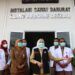 RSUD Bojonegoro Resmikan IGD, Ruang Airborne Disease dan Laboratorium PCR 8 Bupati Bojonegoro, Anna Muawanah bersama Direktur RSUD Dr.R.Sosodoro Djatikoesoemo, Hernowo Wahyutomo dan jajarannya dalam peremisan Instalasi Gawat Darurat (IGD), ruang Airborne Desease dan Laboratorium PCR di RSUD Dr.R.Sosodoro Djatikoesoemo Bojonegoro. (Foto: Dokumen/Humas Pemkab Bojonegoro)