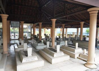 Makam Raden Adipati Aryo Reksokusumo dan Raden Adipati Harya Kusuma Adinegara, pendri Bojonegoro resmi ditetapkan sebagai wisata religi oleh Pemkab Bojonegoro. (Foto: Dokumen/Pemkab Bojonegoro)