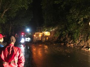 Hujan Lebat dan Tanah Longsor, Jalur Malang-Kediri Tutup Total