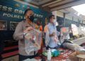 Kapolres Malang, AKBP Hendri Umar saat sesi konferensi pers kasus pembunuhan juragan ATK oleh mantan karyawan, Jumat (18/2/2021). (Foto: RAP/Tugu Malang/Tugu Jatim)
