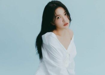 Yeri Red Velvet yang memulai debut akting dalam drama Korea berjudul Mint Condition. (Foto:Instagram/yerimiese) tugu jatim