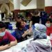 Wali Kota Surabaya Eri Cahyadi meninjau pelaksanaan vaksinasi Covid-19 di Tunjungan Plaza (TP) Mall Surabaya, Selasa (30/03/2021).(Foto: Rangga Aji/Tugu Jatim)