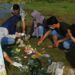 Komunitas Lingkungan Envigreen Society Temukan Banyak Sampah Plastik Merek Ternama di Waduk Karangkates 9 Komunitas lingkungan Envigreen Society menemukan banyak sampah plastik beragam merek di Waduk Karangkates, Kabupaten Malang. (Foto: Envigreen Society/Tugu Jatim)