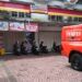 Tim Inafis Polresta Malang Kota saat olah TKP di toko ritel modern di Kecamatan Sukun, Kota Malang, Sabtu (06/03/2021). (Foto: Istimewa/Tugu Jatim)