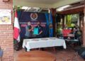 Ketua PWI Malang Raya Cahyono melakukan penandatanganan MoU untuk profesionalisme jurnalis. (Foto: Rap/Tugu Jatim)