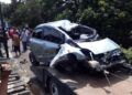 Mobil Toyota Yaris ini tampak ringsek setelah disambar kereta api Senin (29/03/2021). (Foto:Rap/Tugu Jatim)