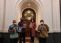 Foto dari kiri ke kanan: Pgs Wapinwil BNI Bandung Fahrulrazi, Pakar Komunikasi dan Motivator Nasional Dr Aqua Dwipayana, Pemimpin Jaringan dan Layanan BNI Wilayah Bandung Bety Ismawati K, dan Pemimpin BNI Wilayah Bandung Edy Awaludin. (Foto: Dok/Tugu Jatim)