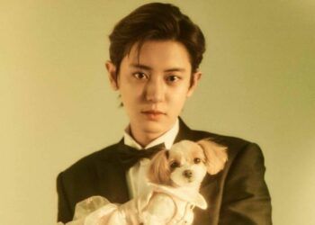 Chanyeol EXO yang akan menjalani wajib militer pada Senin, 29 Maret 2021. (Foto: IG @real__pcy/Tugu Jatim)