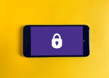 Cara untuk menjaga keamanan Smartphone Android. (Foto: Unsplash) tugu jatim