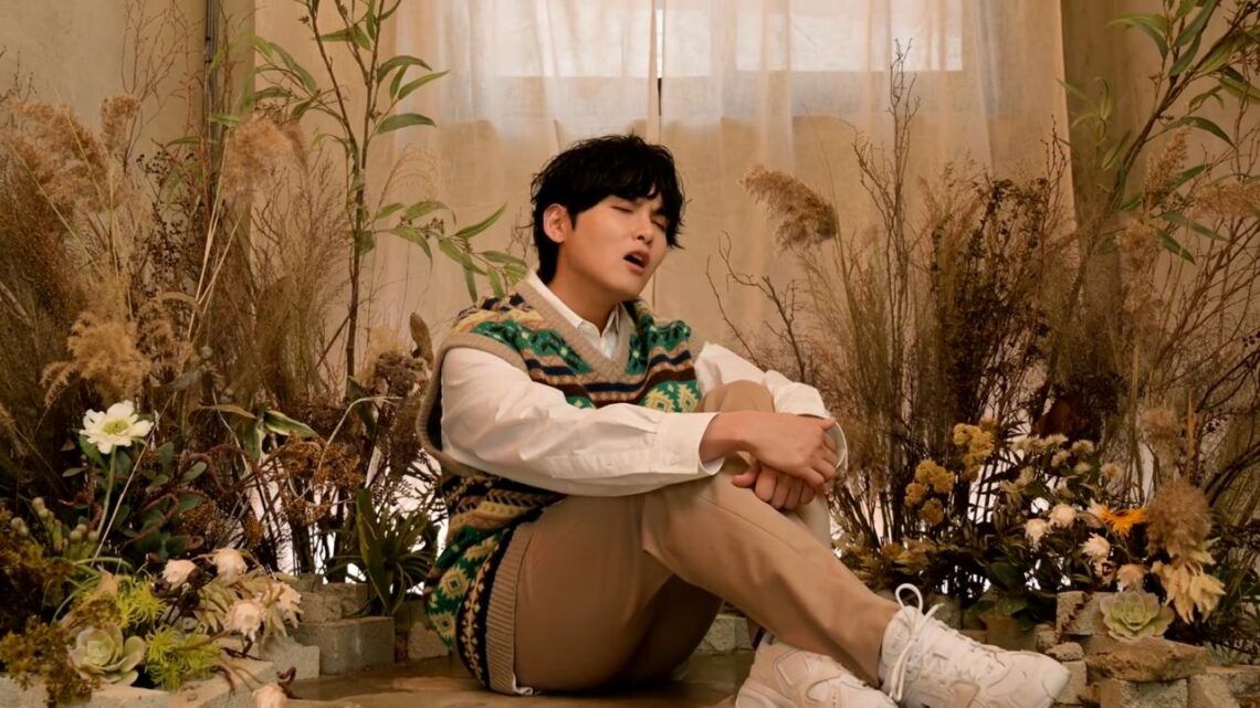 Trending di YouTube dengan 500 Ribu Viewers, Ryeowook SUJU Menghebohkan Netizen lewat “Terlanjur Mencinta” 1 Hebohkan netizen, Ryeowook SUJU meng-cover lagu Indonesia. (Foto: YouTube 려욱이의 아지트 (Ryeowook's Hideout)/Tugu Jatim)