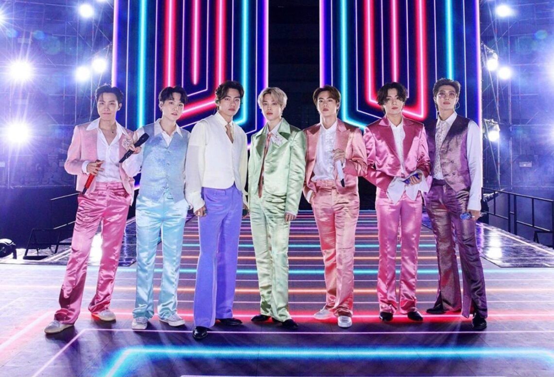 BTS dinobatkan sebagai The Greatest Pop Star tahun 2020. (Foto: IG @billboard/Tugu Jatim)