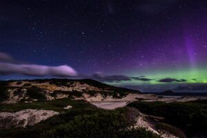 Keindahan aurora australis di langit Tasmania bersama ribuan bintang. (Foto: spacetourismguide.com/Tugu Jatim)