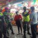 Saat Patroli Malam, Petugas Gabungan di Pasuruan Imbau Warga soal Prokes 9 Petugas gabungan di Pasuruan terus mengimbau masyarakat patuhi prokes. (Foto: Dok/Tugu Jatim)