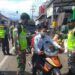 Upaya penegakan disiplin protokol kesehatan yang rutin dilakukan oleh jajaran Kodim 0819/Pasuruan. (Foto: Dokumen/Kodim Pasuruan)