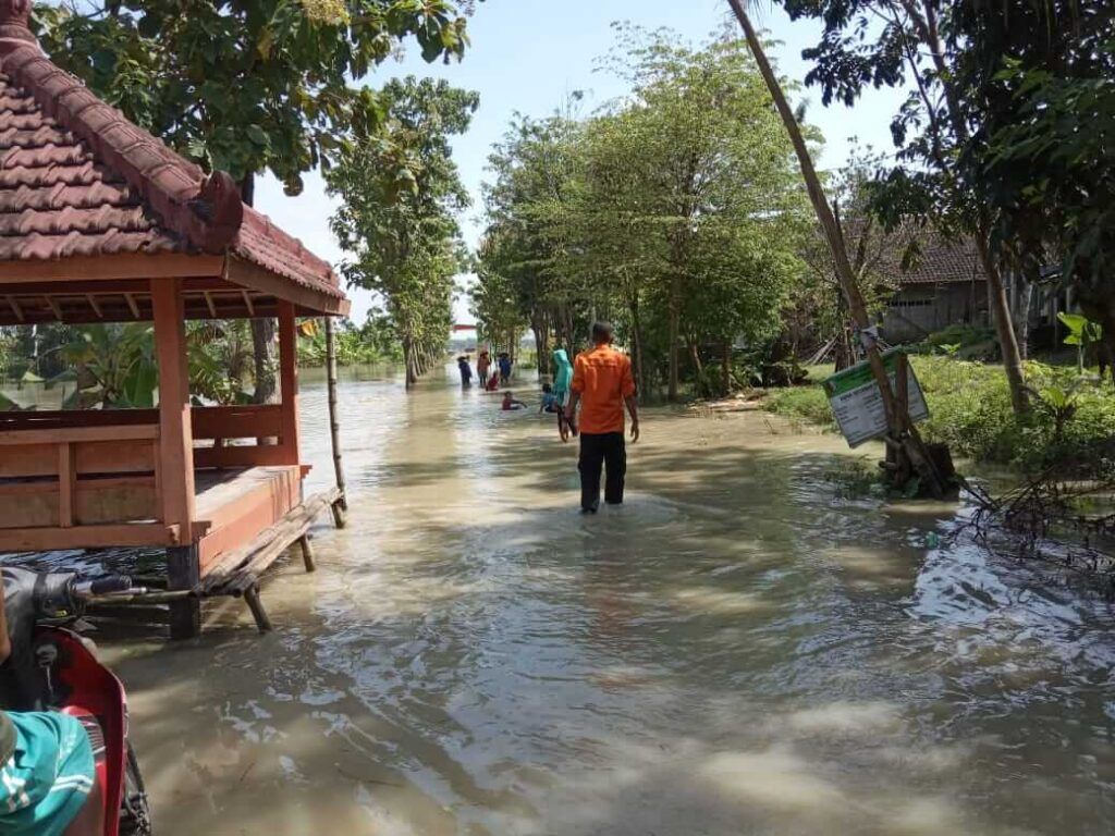 Banjir luapan Sungai Ganggang yang berada di wilayah Desa Jumput, Kecamatan Sukosewu, Kabupaten Bojonegoro (Foto : BPBD Bojonegoro)