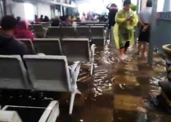 Stasiun Malang Banjir, Ruang Tunggu Penumpang Tergenang Air