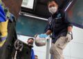 Kepala Bidang Pemberantasan, Badan Narkotika Nasional Jawa Timur (BNNP Jatim), Monang Sidabukke MSi melaksanakan pemusnaah barang sitaan narkotika jenis pil ekstasi dan ganja, Sabtu (08/03/2021). (Foto: Dokumen/BNNP Jatim)