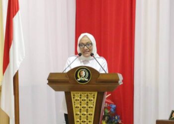 Bupati Bojonegoro, Anna Muawanah dalam acara pengesahan Raperda RTRW Jumat (19/03/2021). (Foto: Humas Pemkab Bojonegoro)