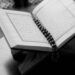 Ilustrasi membaca Al-Quran. (Foto: Pixabay/Tugu Jatim)