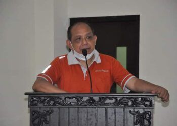Sekda Kabupaten Trenggalek Joko Irianto membuka kompetisi esport pertama. (Foto: Muhammad Zamzuri/Tugu Jatim)