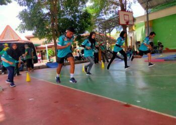 Para atlet tes perkembangan fisik di GOR Rangga Anoraga Tuban. (Foto: Humas KONI Tuban/Tugu Jatim)