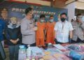 Kapolres Malang AKBP Hendri Umar saat press conference kasus pembunuhan dan pemerkosaan pemandu lagu di Kabupaten Malang, Kamis (25/03/2021). (Foto: Rap/Tugu Jatim)