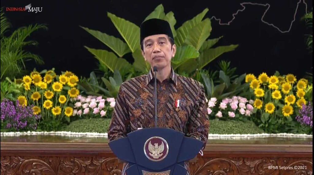 Presiden Joko Widodo (Jokowi) dalam membuka Kongres PMII XX 2021, secara virtual dari Istana Negara, Rabu (17/3/2021). (Foto: YouTube/Sekretariat Presiden)