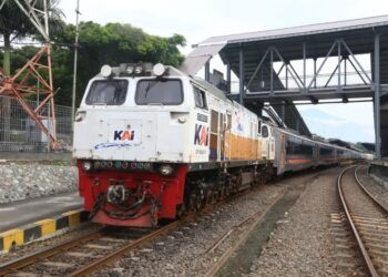 KA Arjuno Ekspres (Foto : Humas PT KAI Daop 8 Surabaya) kereta api