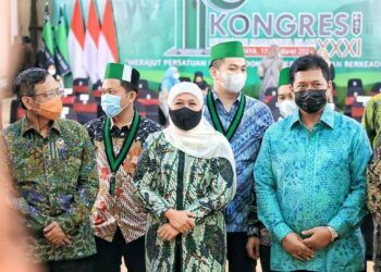Gubernur Jawa Timur, Khofifah Indar Parawansa saat menghadiri Kongres HMI XXXI di Surabaya beberapa waktu lalu. (Foto: Instagram/Khofifah Indar Parawansa)