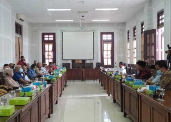 Agenda hearing antara DPRD Kota Malang dan pedagang Pasar Besar Malang, Kamis (4/3/2021). (Foto : Azmy/Tugu Malang/Tugu Jatim)