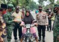 Sosialiasi PPKM Mikro yang dilakukan oleh Danramil sampai Babinsa di jajaran Kodim 0819 Pasuruan, Senin (8/3/2021). (Foto: Dokumen/Kodim Pasuruan)