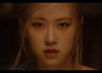 Rose BLACKPINK dalam video Teaser GONE (Foto: YouTube/BLACKPINK) tugu jatim