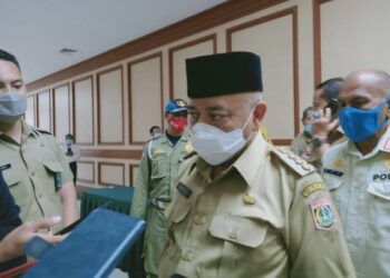 Bupati Malang, Sanusi saat ditemui awak media. (Foto: RAP/Tugu Malang/Tugu Jatim)